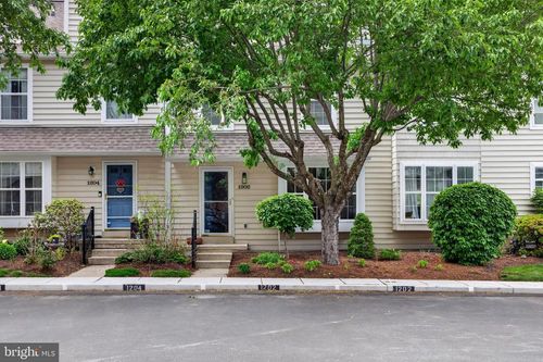 1202 Harbour Ridge Ln, DOWNINGTOWN, PA, 19335-4557 | Card Image