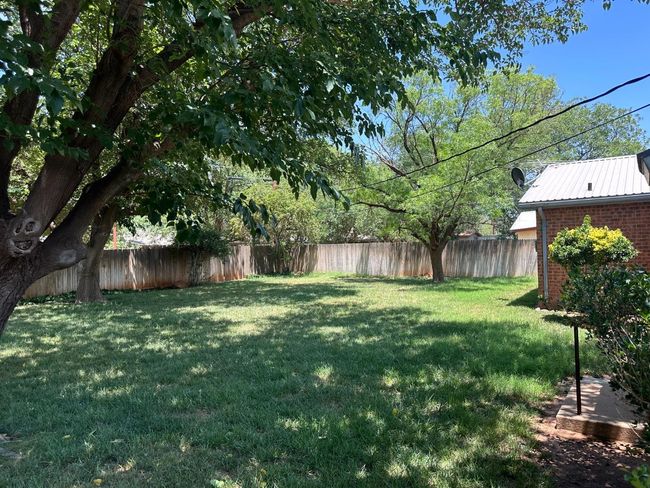 1807 E Reppto St, House other with 3 bedrooms, 2 bathrooms and null parking in Brownfield TX | Image 33