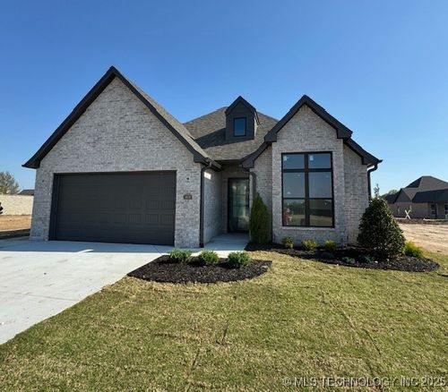 3609 W Laredo St, Broken Arrow, OK, 74012 | Card Image
