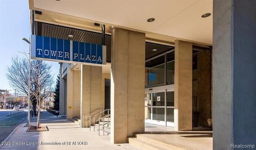 555 E William St, Ann Arbor, MI, 48104-2441 | Card Image