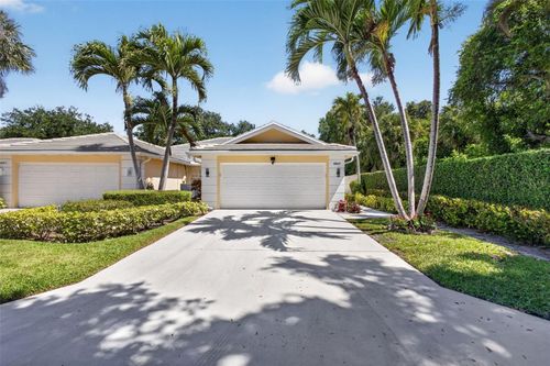 4047 Grove Point Rd, Palm Beach Gardens, FL, 33410-6396 | Card Image
