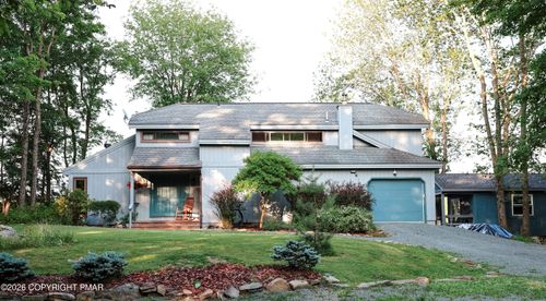 136 Birch Ledge Rd, Canadensis, PA, 18325-4747 | Card Image