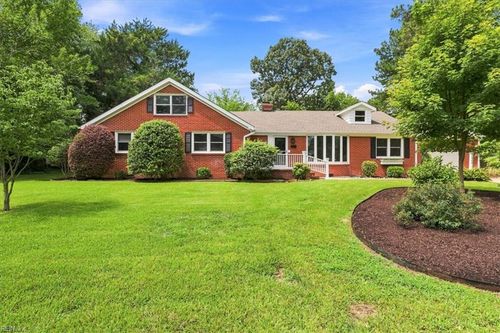 3040 Edinburgh Dr, Virginia Beach, VA, 23452-7004 | Card Image