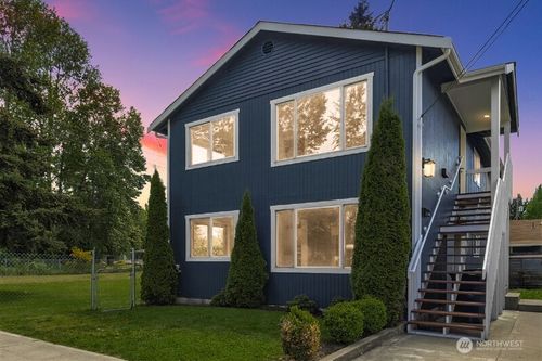 551 S Sullivan St, Seattle, WA, 98108-4590 | Card Image