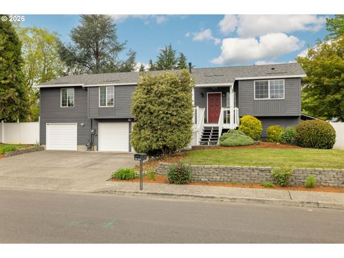 129 Ne 39th Ave, Hillsboro, OR, 97124-6863 | Card Image