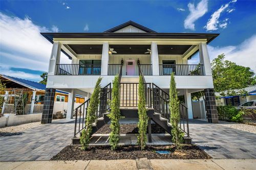 111 E Cedar St, TARPON SPRINGS, FL, 34689-3309 | Card Image