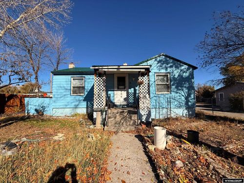 806 E Jackson Ave, Riverton, WY, 82501-3717 | Card Image