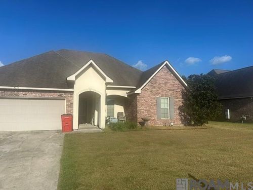 42499 Wynstone Dr, Prairieville, LA, 70769-6392 | Card Image