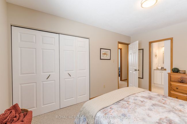 933 Ashdale Cres W, House other with 4 bedrooms, 2 bathrooms and 3 parking in Peterborough ON | Image 15
