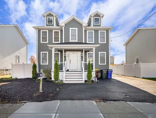 909 Dwelly St, Fall River, MA, 02724-3119 | Card Image