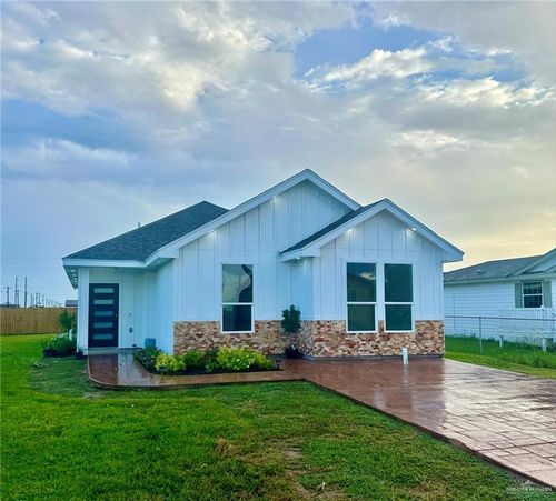 201 Contento Ave, Donna, TX, 78537-4285 | Card Image