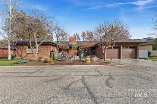 4814 W Roberts Rd, Boise, ID, 83705-2853 | Card Image