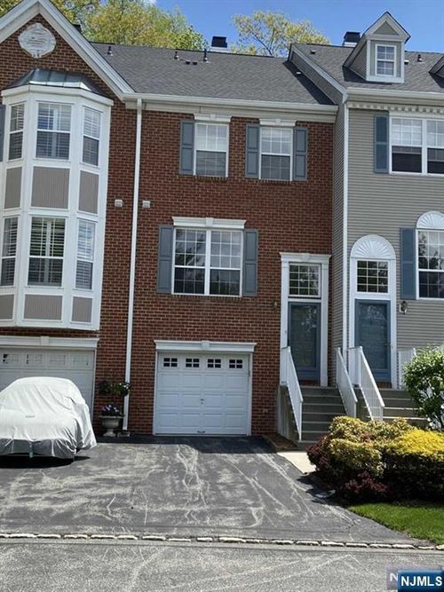 1190 Chedworth Cir, Mahwah, NJ, 07430-1374 | Card Image