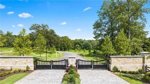 2053 Magnolia Ln, Milton, GA, 30004-6500 | Card Image