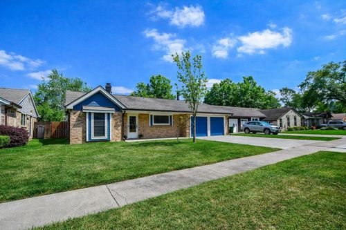 2562 Kevin Ln, Houston, TX, 77043-1812 | Card Image