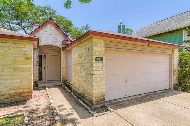 10421 Cayuse Cv, House other with 3 bedrooms, 2 bathrooms and 4 parking in Austin TX | Image 4