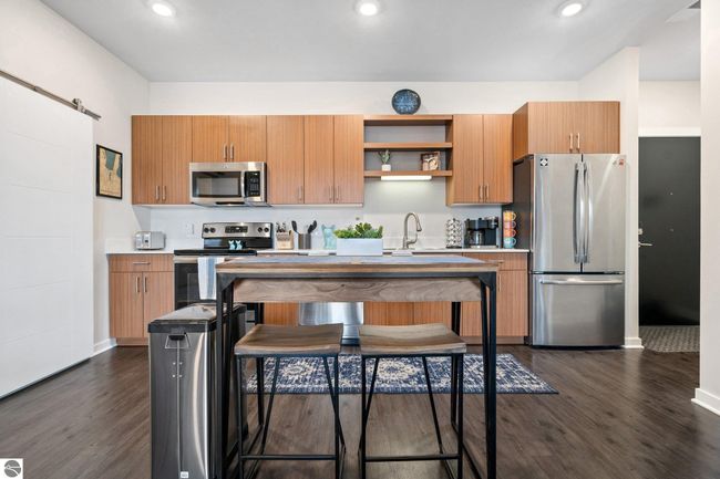 APT-304 - 630 S Garfield Ave, House other with 2 bedrooms, 2 bathrooms and null parking in Traverse City MI | Image 10