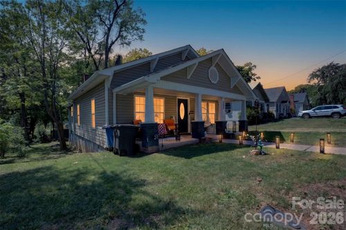 225 E End Ave, Statesville, NC, 28677-5441 | Card Image