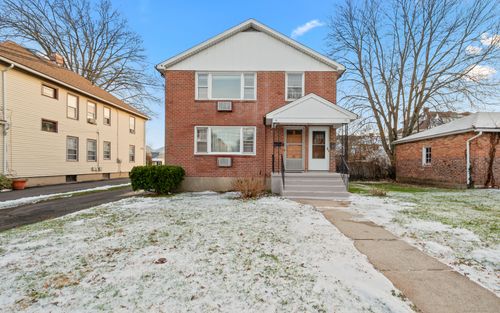 11 Crosby St, West Hartford, CT, 06119-2105 | Card Image