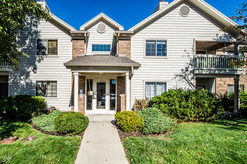 unit-104-946 Lenox Ln, Carmel, IN, 46032-3831 | Card Image