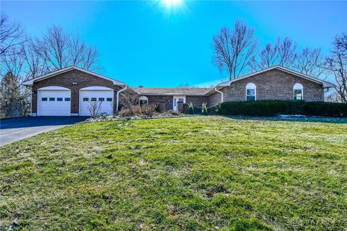 2765 E Tara Trail, Beavercreek, OH, 45434 | Card Image