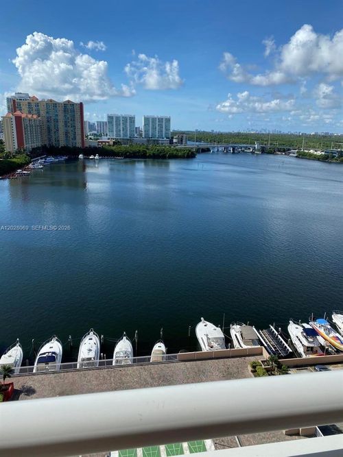 619-290 174th St, Sunny Isles Beach, FL, 33160-3200 | Card Image