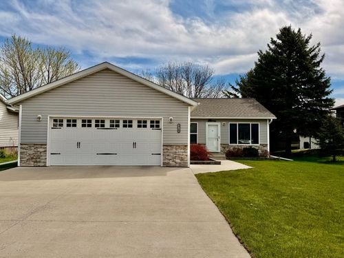 1708 Clifton Ave, Worthington, MN, 56187-1963 | Card Image