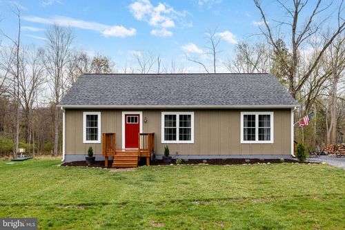 147 Fishermans Ln, LURAY, VA, 22835-2683 | Card Image
