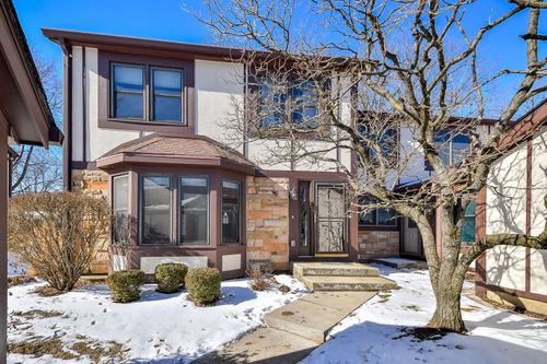 46-46 White Oak Cir, St. Charles, IL, 60174-4165 | Card Image