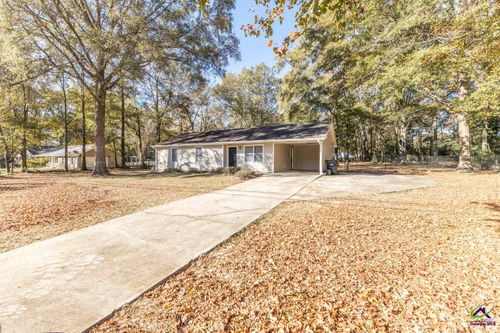 245 Lake Joy Rd, Perry, GA, 31069-9778 | Card Image