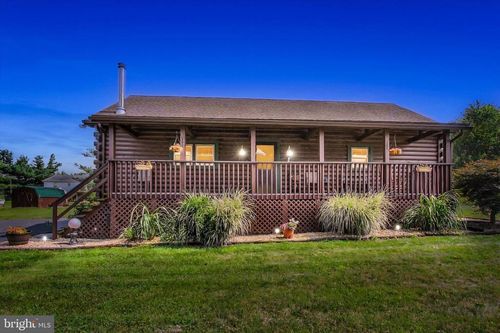 17 Sherman Dr, EAST BERLIN, PA, 17316-9208 | Card Image