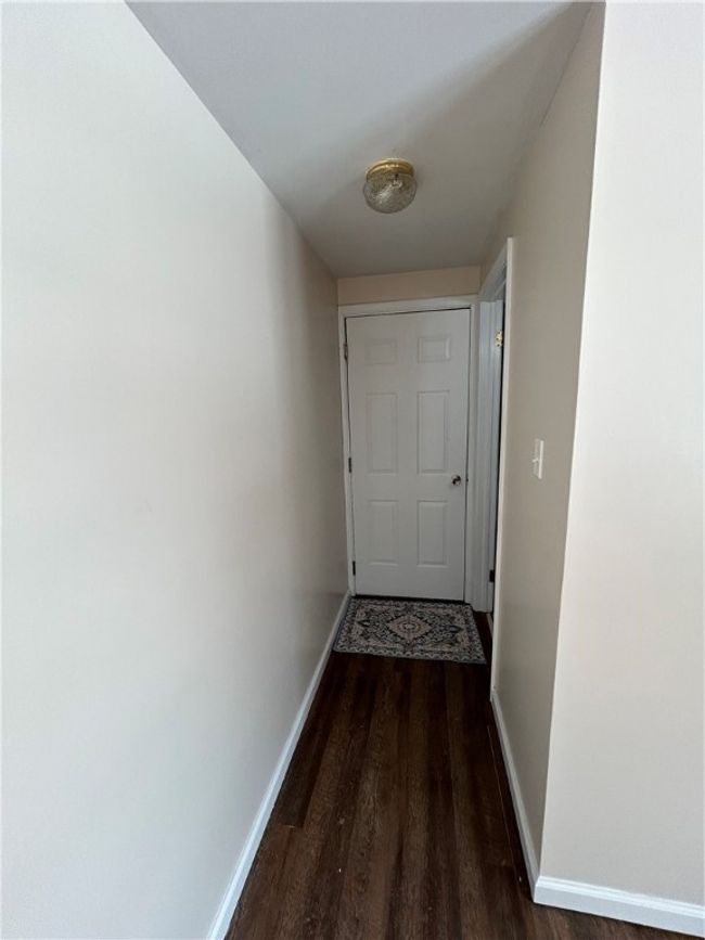 Entrance from garage | Image 15