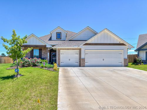 912 E Fulton Ct, Broken Arrow, OK, 74012-3017 | Card Image