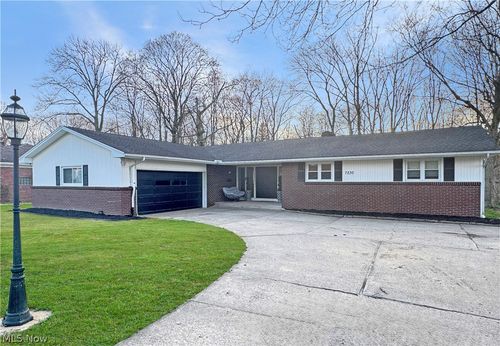 7230 Elmland Ave, Poland, OH, 44514-2617 | Card Image