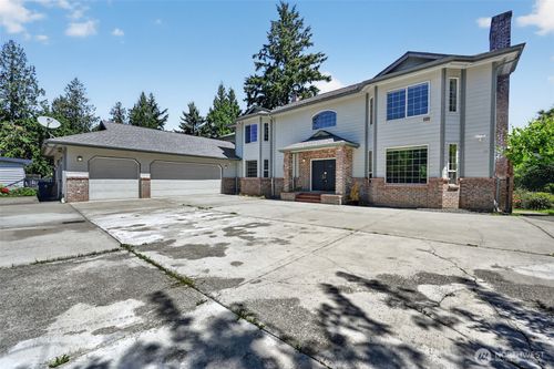 18432 W Lake Desire Dr Se, Renton, WA, 98058-9521 | Card Image