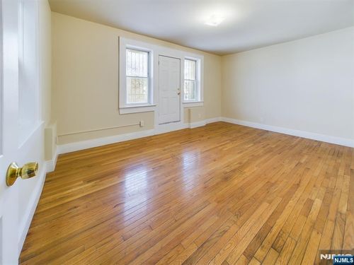 413-15 Dodd St, East Orange, NJ, 07017-1269 | Card Image