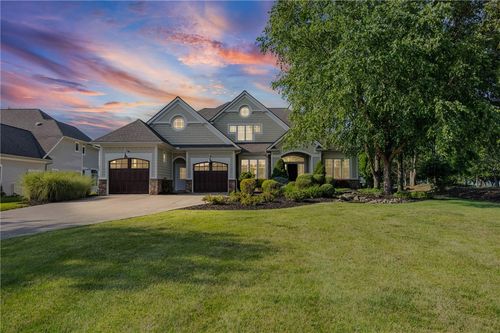 385 Coastal View Dr, Webster, NY, 14580-9037 | Card Image