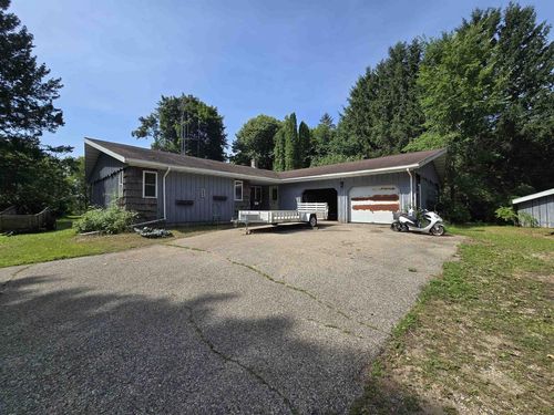 509 E Ruffalo Drive, PLAINFIELD, WI, 54966 | Card Image