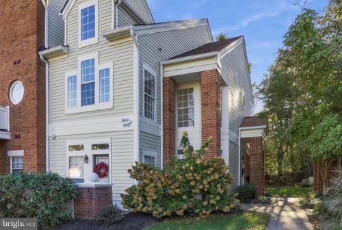 222-6842 Brindle Heath Way, ALEXANDRIA, VA, 22315-5829 | Card Image