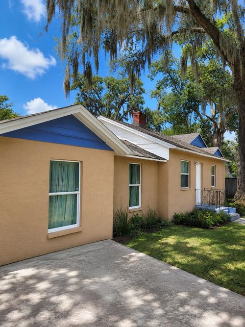 109 N Oakland St, LEESBURG, FL, 34748-4846 | Card Image