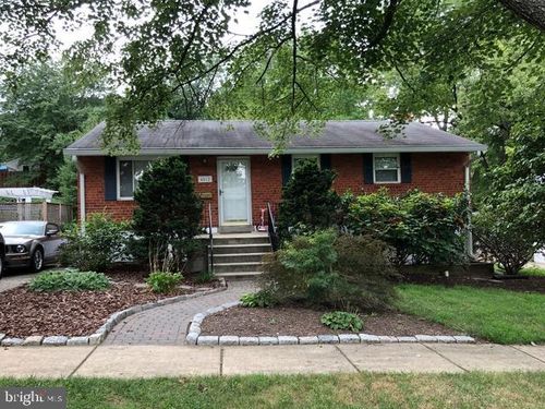 4812 Creek Shore Dr, North Bethesda, MD, 20852-2410 | Card Image