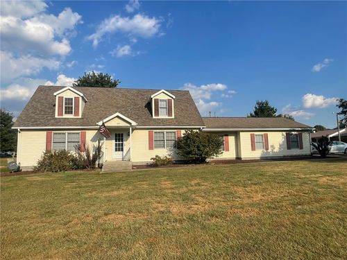 14326 E Persimmon Ave, Effingham, IL, 62401-7154 | Card Image