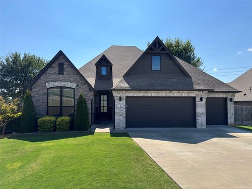 702 86th St, Broken Arrow, OK, 74014-5657 | Card Image