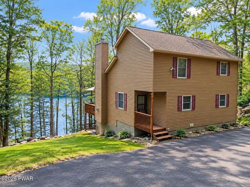 181 Marina Way, Greentown, PA, 18426-3070 | Card Image