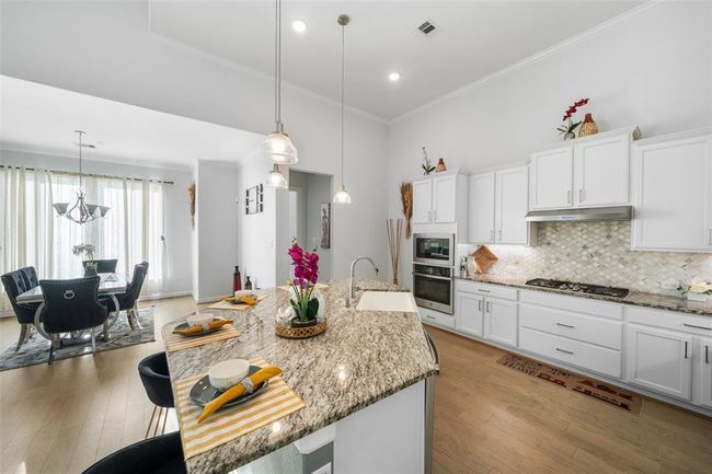 9207 Secretariat Ln, House other with 4 bedrooms, 4 bathrooms and 3 parking in Mont Belvieu TX | Image 13