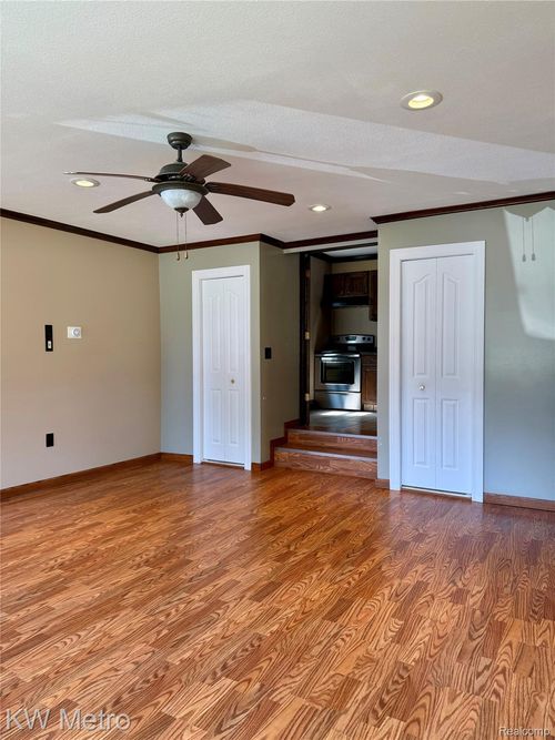 5982 S Mission Rd, Mount Pleasant, MI, 48858-5531 | Card Image