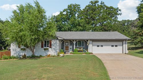 100 13th St, Sand Springs, OK, 74063-8107 | Card Image