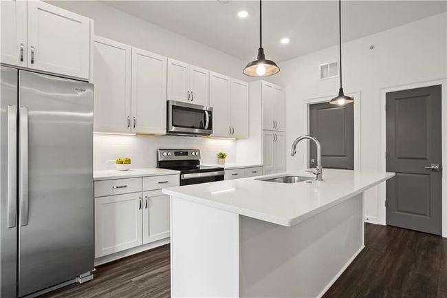 201 Devore Rd, Condo with 1 bedrooms, 2 bathrooms and null parking in Alpharetta GA | Image 5