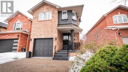 2062 Westmount Drive, Oakville (WM Westmount), ON, L6M3P2 | Card Image