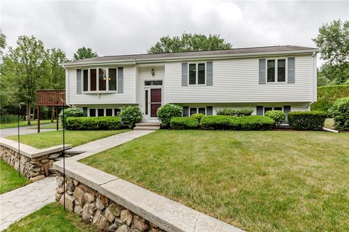 422 Buxton St, North Smithfield, RI, 02896-7623 | Card Image
